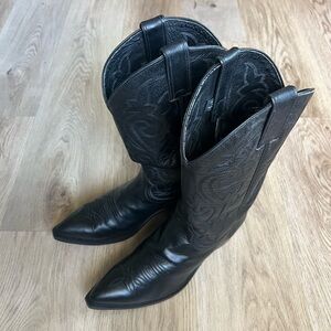 Justin Western Boots Snip Black Leather Men’s Size 10 1/2 EE - Style 1434